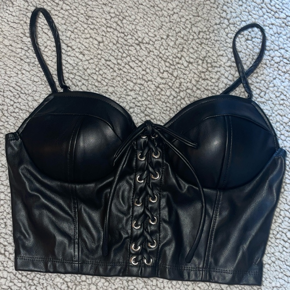 !LAST CHANCE! Donating soon! 
NWT lace up bustier size M *NEW LISTING*